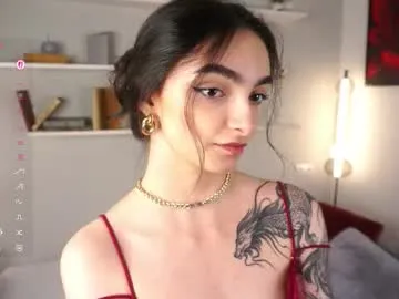 maataaan – webcam model profile photo Image 16