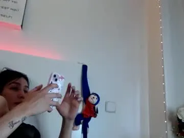 mayadashaaa – webcam model profile photo Image 2