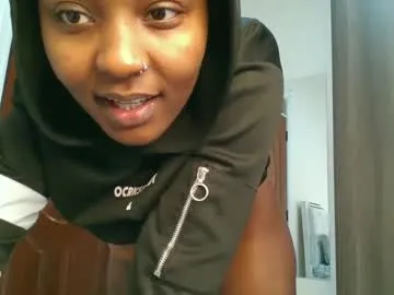 roseroxy – webcam model profile photo Image 11