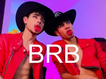 VIKITOMMY – webcam model profile photo Image 11