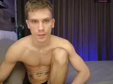 megamaxxxl – webcam model profile photo Image 13