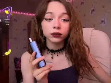 lucretiaburnaugh – webcam model profile photo Image 3