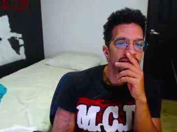 dirtypub – webcam model profile photo Image 19