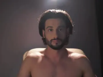 ponzothc – webcam model profile photo Image 3