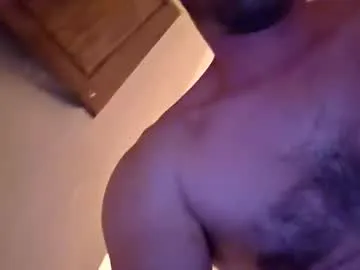 TOP_po – webcam model profile photo Image 17