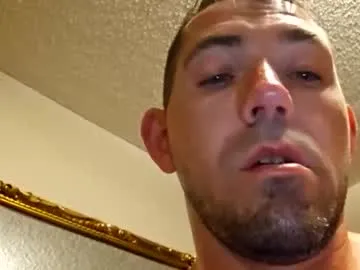 TOP_po – webcam model profile photo Image 6