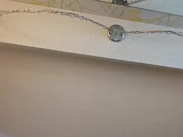 TOP_po – webcam model profile photo Image 7