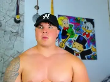 hunkwithglasses – webcam model profile photo Image 3