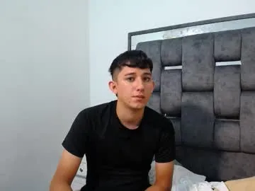 loya_best – webcam model profile photo Image 11