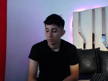 loya_best – webcam model profile photo Image 6