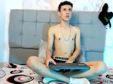 hungeddy – webcam model profile photo Image 16