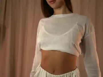 EvieEvans – webcam model profile photo Image 5