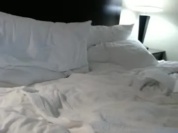 LaureMestler – webcam model profile photo Image 15