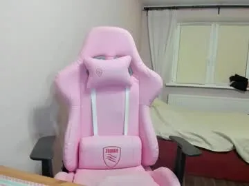 hina_porn – webcam model profile photo Image 15