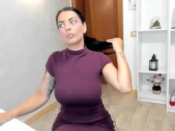 luckrose – webcam model profile photo Image 17