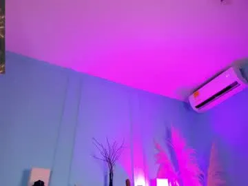 daphnevans – webcam model profile photo Image 13