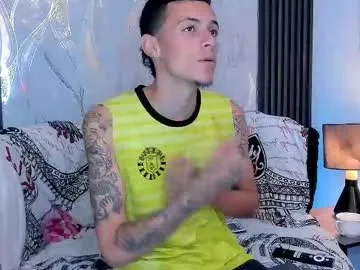 minusvibe – webcam model profile photo Image 2