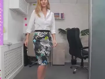 mayumichan13 – webcam model profile photo Image 7