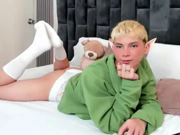 molochnaya000 – webcam model profile photo Image 6