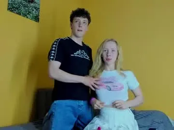 NaughtyInGlasses – webcam model profile photo Image 2