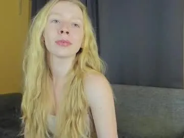 NaughtyInGlasses – webcam model profile photo Image 8