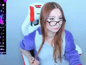 shy_suchka – webcam model profile photo Image 19