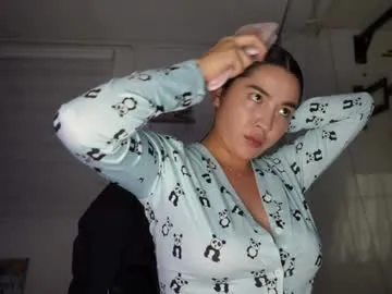 Linnea – webcam model profile photo Image 6