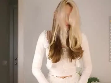 mayadashaaa – webcam model profile photo Image 12