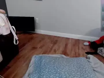 Keep_us_wild – webcam model profile photo Image 12