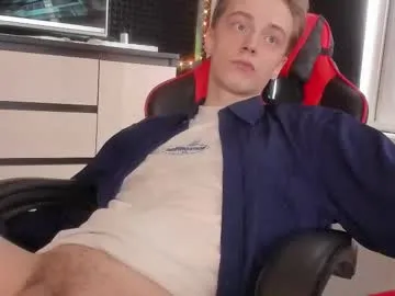 mon1_day – webcam model profile photo Image 15