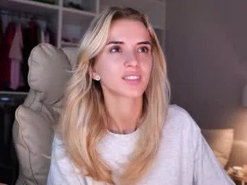 mayadashaaa – webcam model profile photo Image 14