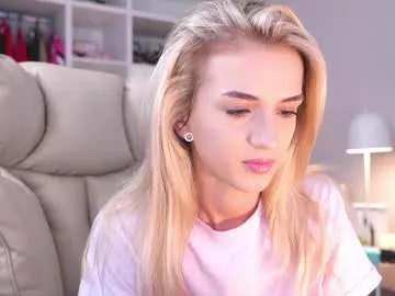 mayadashaaa – webcam model profile photo Image 5