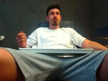 octavarium211 – webcam model profile photo Image 6