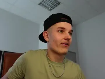 tyler_gus – webcam model profile photo Image 6