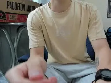 archimedes_ – webcam model profile photo Image 12