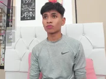 benjamin613999 – webcam model profile photo Image 13