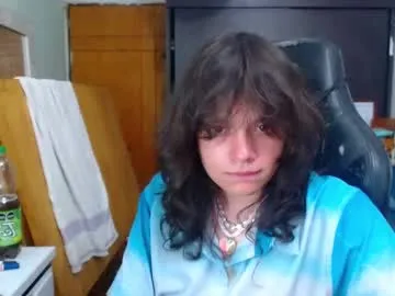 -VikkiL0vesCheese- – webcam model profile photo Image 4