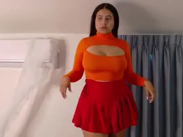 roouse – webcam model profile photo Image 11