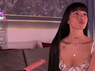 Allla – webcam model profile photo Image 7