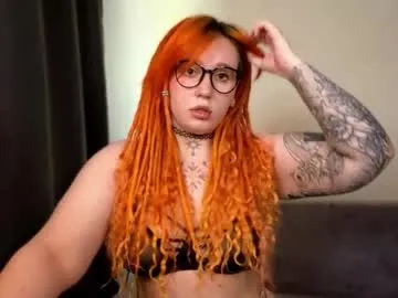 bitchysalome – webcam model profile photo Image 13