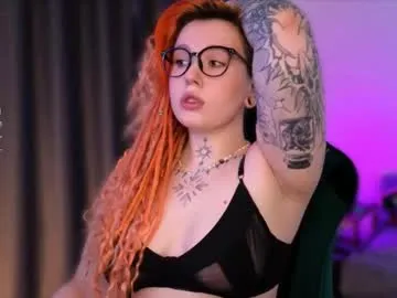 bitchysalome – webcam model profile photo Image 14
