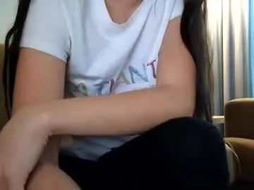 Juicy-Vikki – webcam model profile photo Image 4