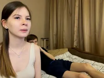 Juicy-Vikki – webcam model profile photo Image 3