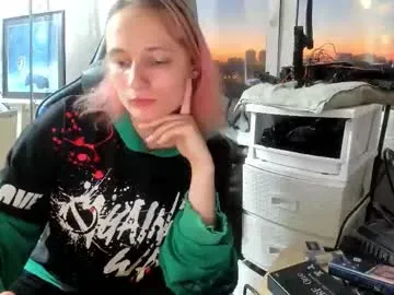 NaughtyInGlasses – webcam model profile photo Image 15