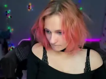 NaughtyInGlasses – webcam model profile photo Image 8