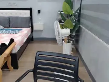 raisawetsx – webcam model profile photo Image 12