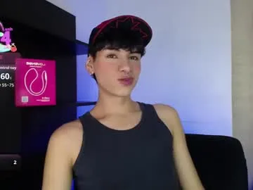 millemimi – webcam model profile photo Image 17