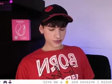 millemimi – webcam model profile photo Image 19