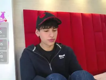 millemimi – webcam model profile photo Image 9