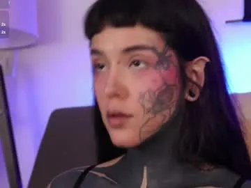 alana15 – webcam model profile photo Image 10